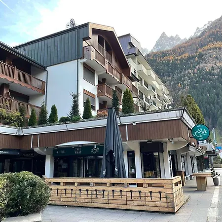 Cosy Avec Terrasse Au Cœur De Chamonix, Parking Inclus - Fr-1-343-272 Chamonix