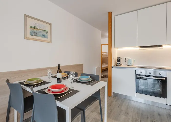 Daire Avec Terrasse Au Centre, Parking, 4 Pers. - Fr-1-343-272 Chamonix